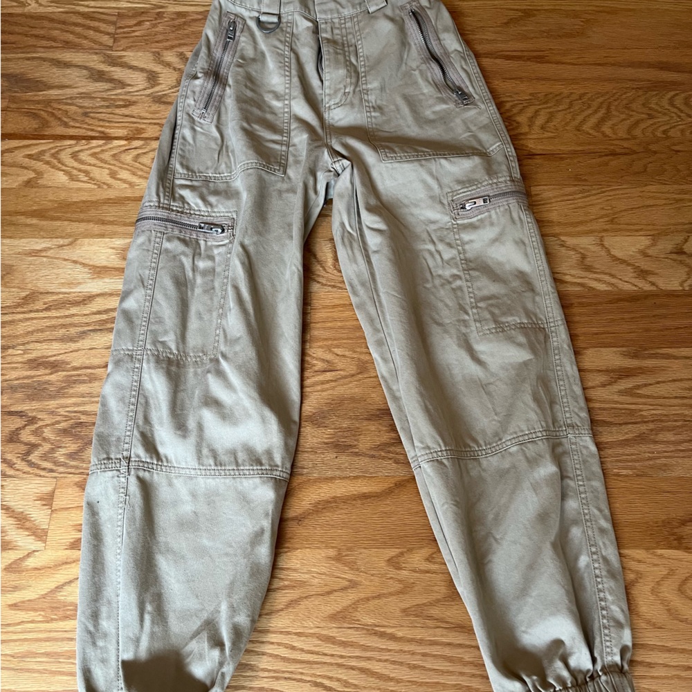 Aritzia tna cargo jogger in beige.